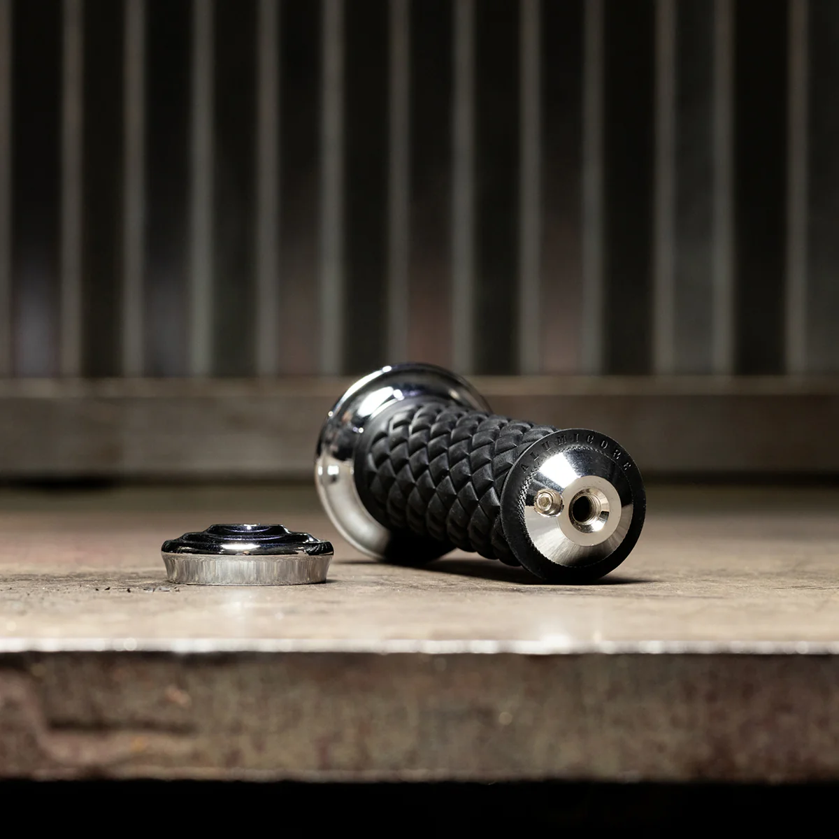1" AlumiCore TBW Grips For H-D Bars With Internal Vibe Isolator on Clutch Side - Chrome - Image 14
