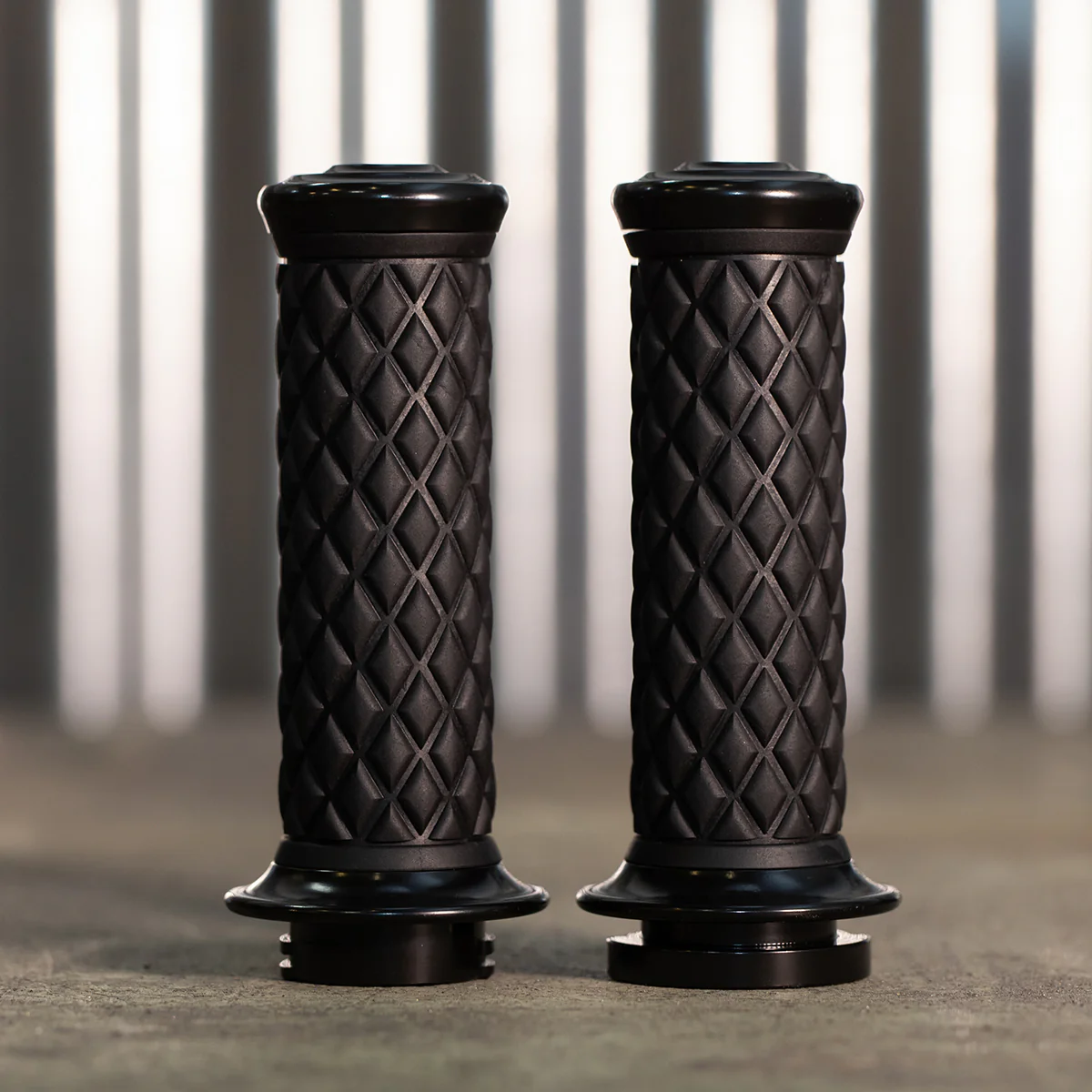 AlumiCore Replacement Sleeves - Thruster Black - Image 6