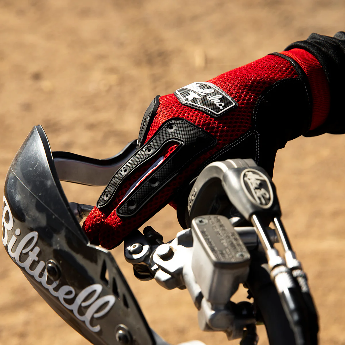 Anza Gloves - Red - Image 11