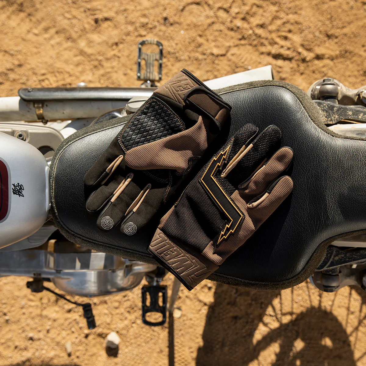Baja Gloves - Chocolate - Image 9
