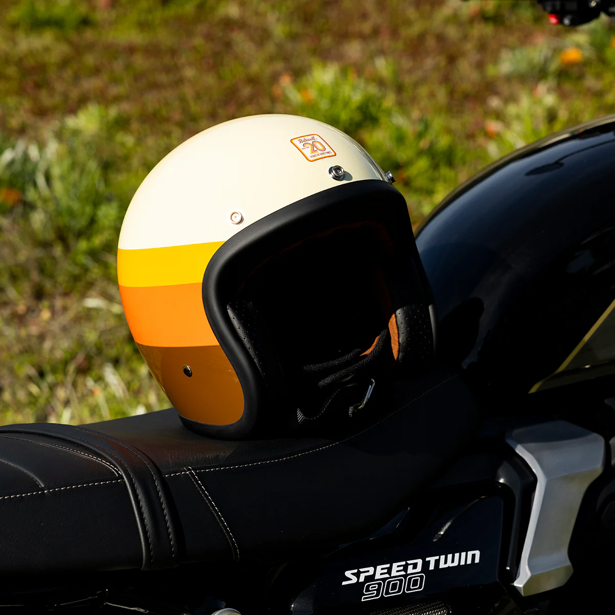 Bonanza Helmet - 20th Anniversary - Image 15