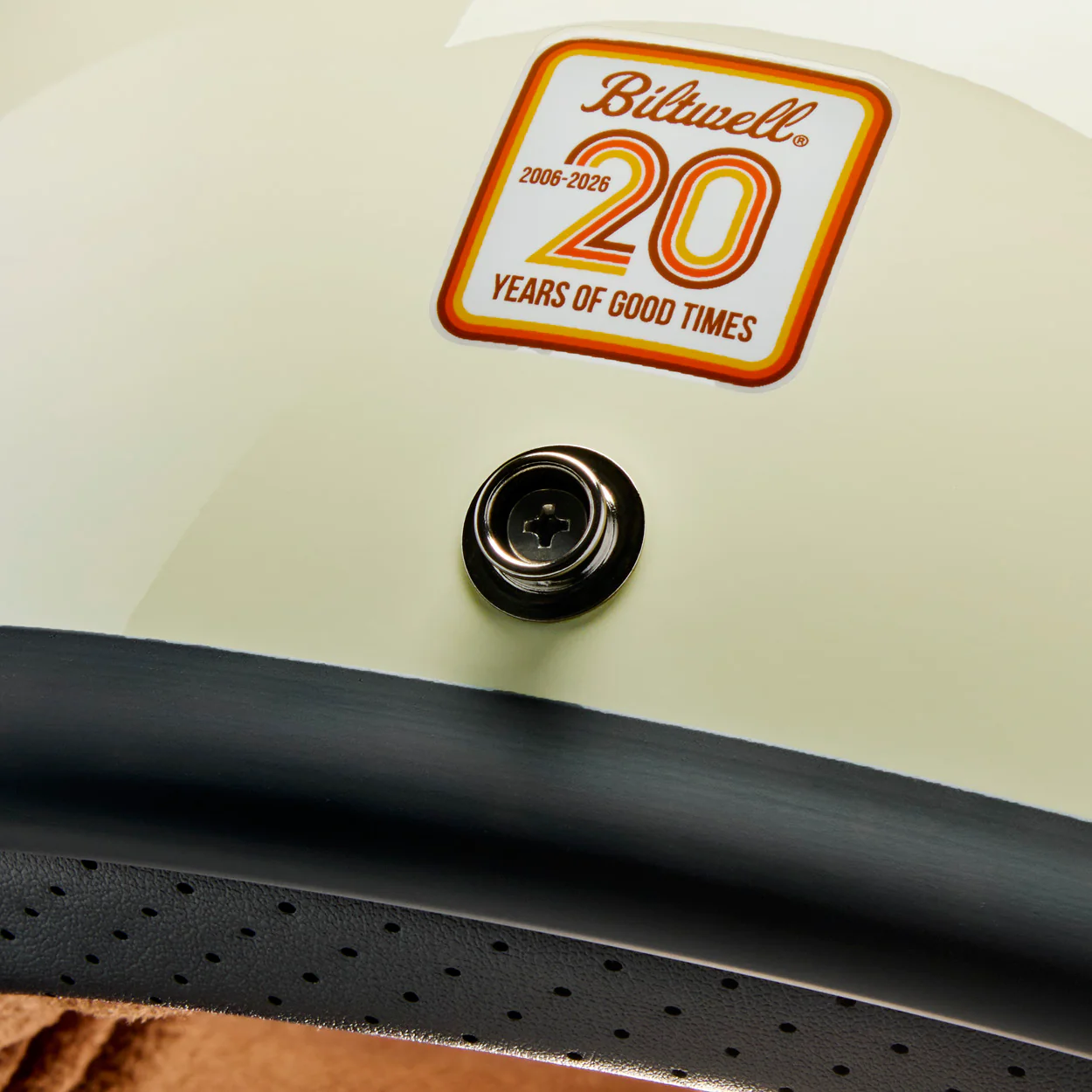 Bonanza Helmet - 20th Anniversary - Image 8