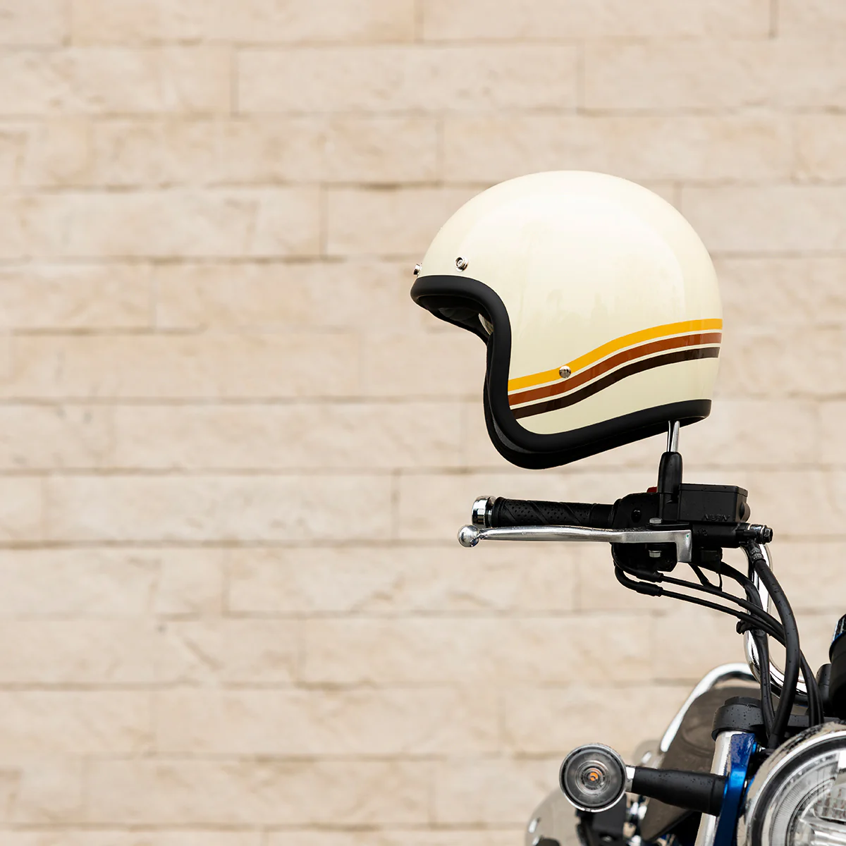 Bonanza Helmet - Desert Spectrum - Image 14