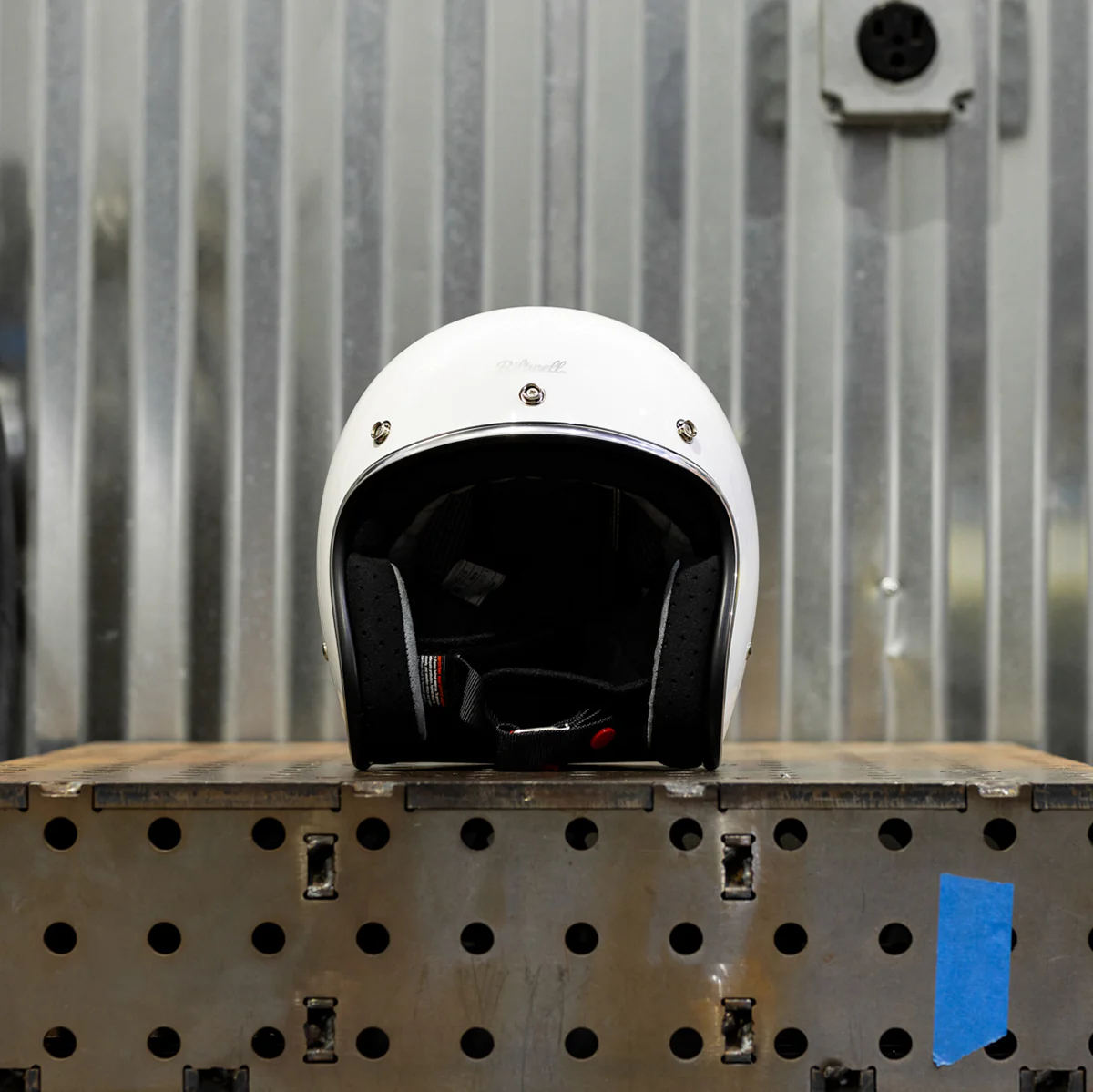Bonanza Helmet - Gloss White - Image 10