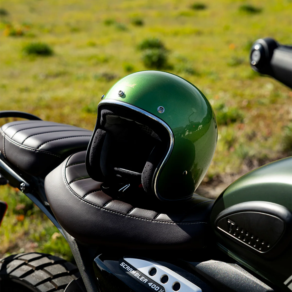 Bonanza Helmet - Metallic Irish Green - Image 13