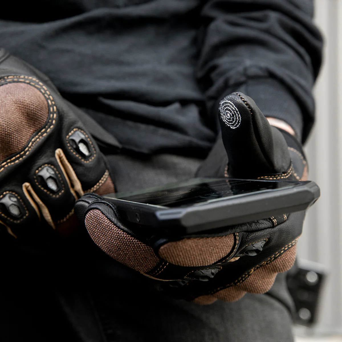 Bridgeport Gloves - Chocolate - Image 22