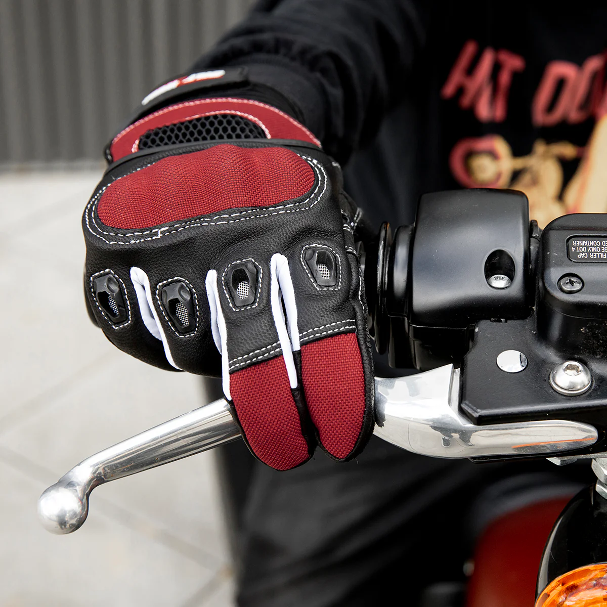 Bridgeport Gloves - Red - Image 11