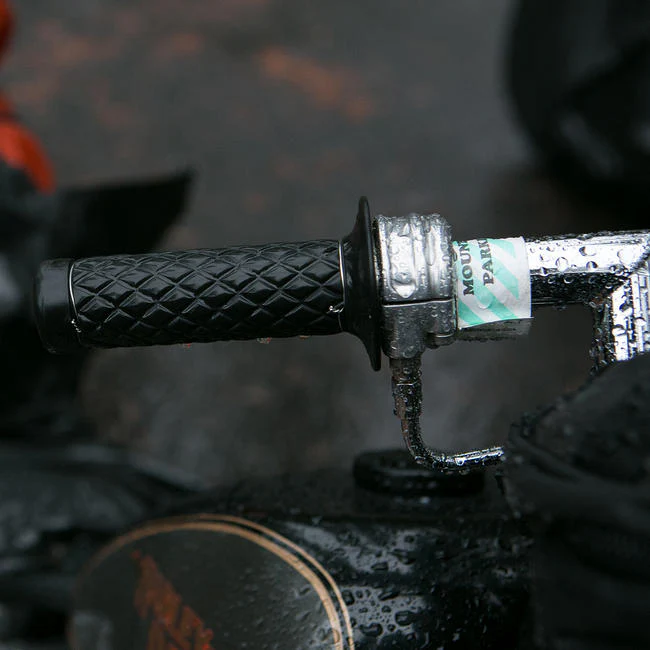 Cast Whiskey Throttle 1" Single - Polished - Image 6
