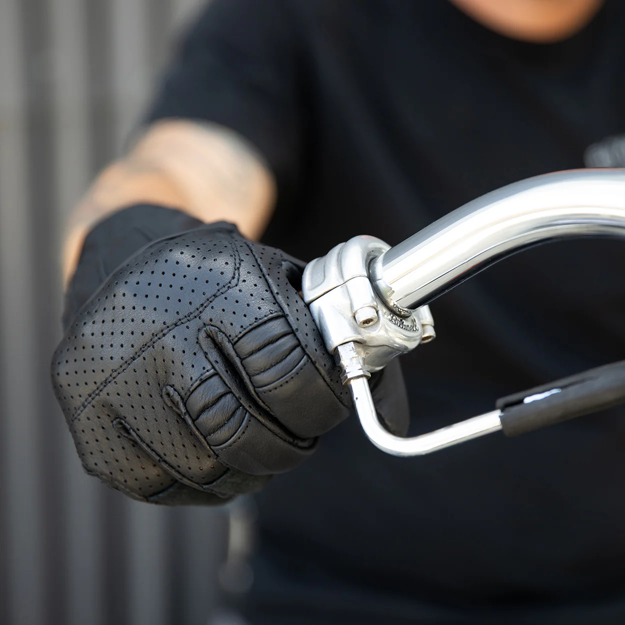 CLOSEOUT Borrego Gloves - Black/Black - Image 9