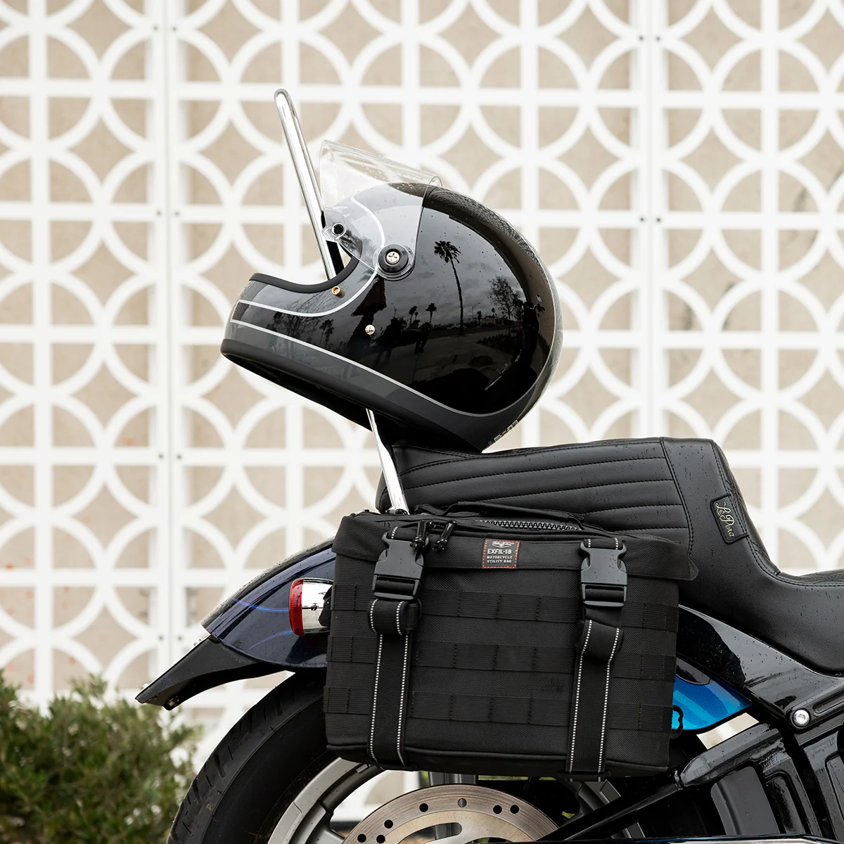 CLOSEOUT Gringo S Helmet - Gloss Storm Grey / Black Tracker - Image 22