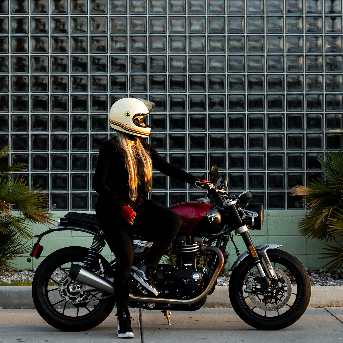 CLOSEOUT Gringo S Helmet - Vintage Desert Spectrum - Image 13