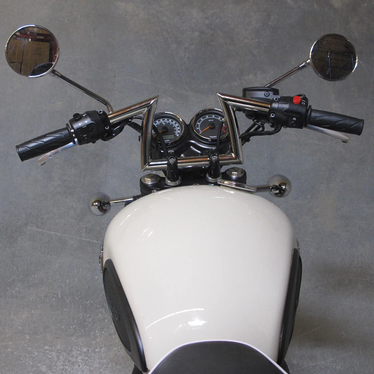 CLOSEOUT Keystone - Chrome - Image 12