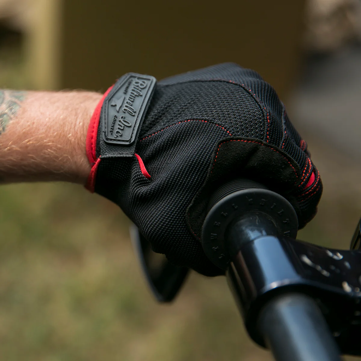 CLOSEOUT Moto Gloves - Black/Red - SIZE X-SMALL ONLY - Image 6