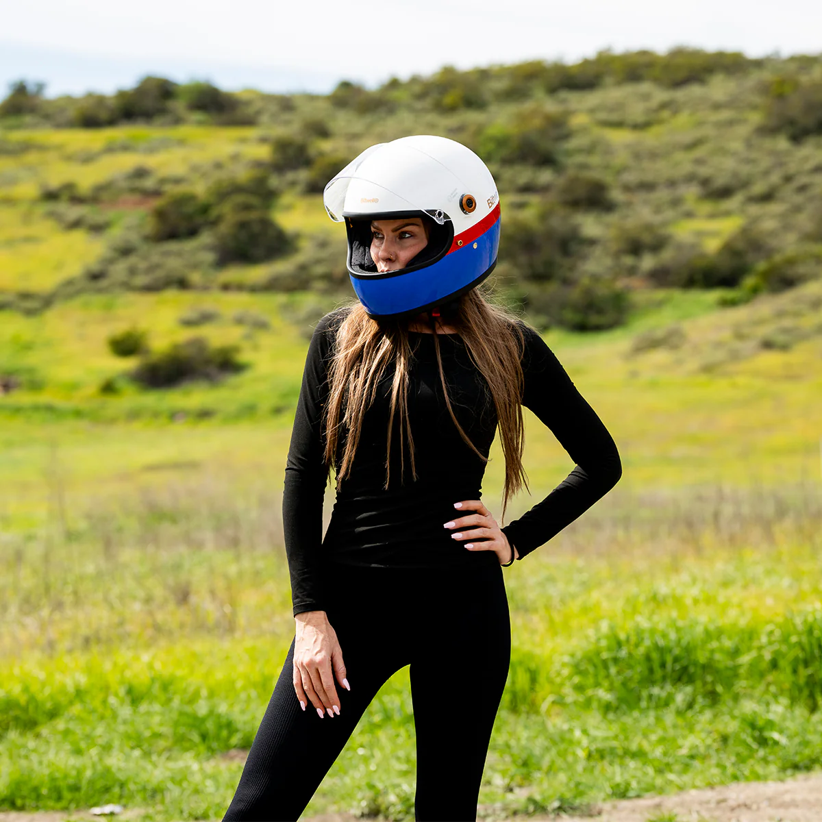 Gringo S Helmet - Apex Gloss White / Red / Blue - Image 16