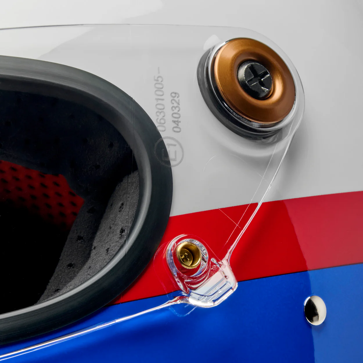 Gringo S Helmet - Apex Gloss White / Red / Blue - Image 9