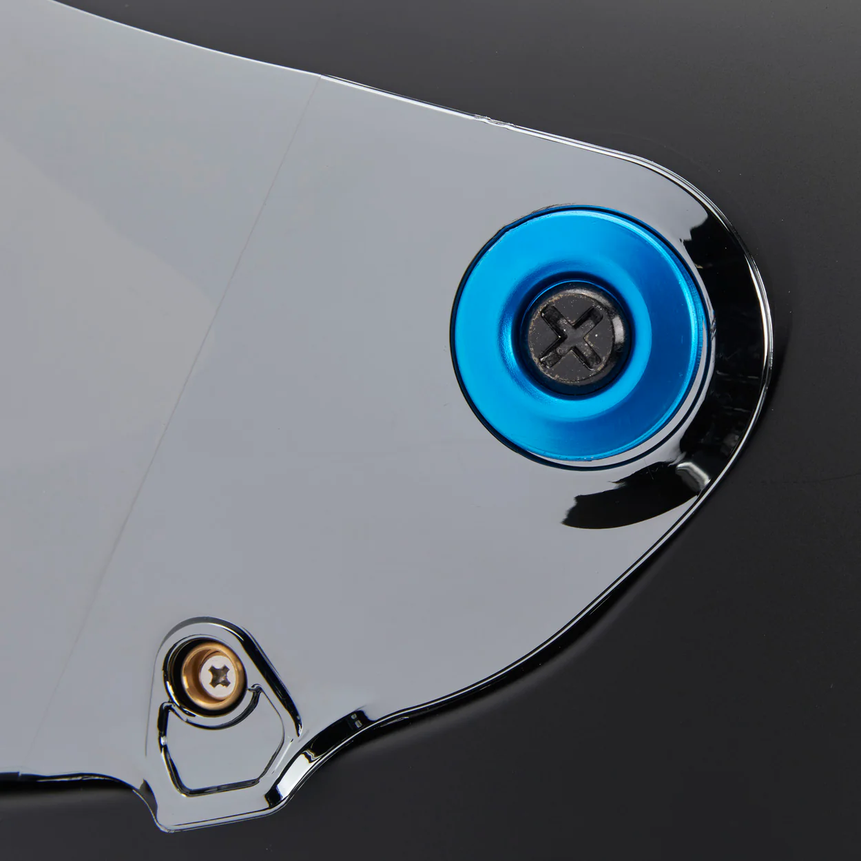 Helmet Hardware Kit - Black Screw / Blue Baseplate - Image 4
