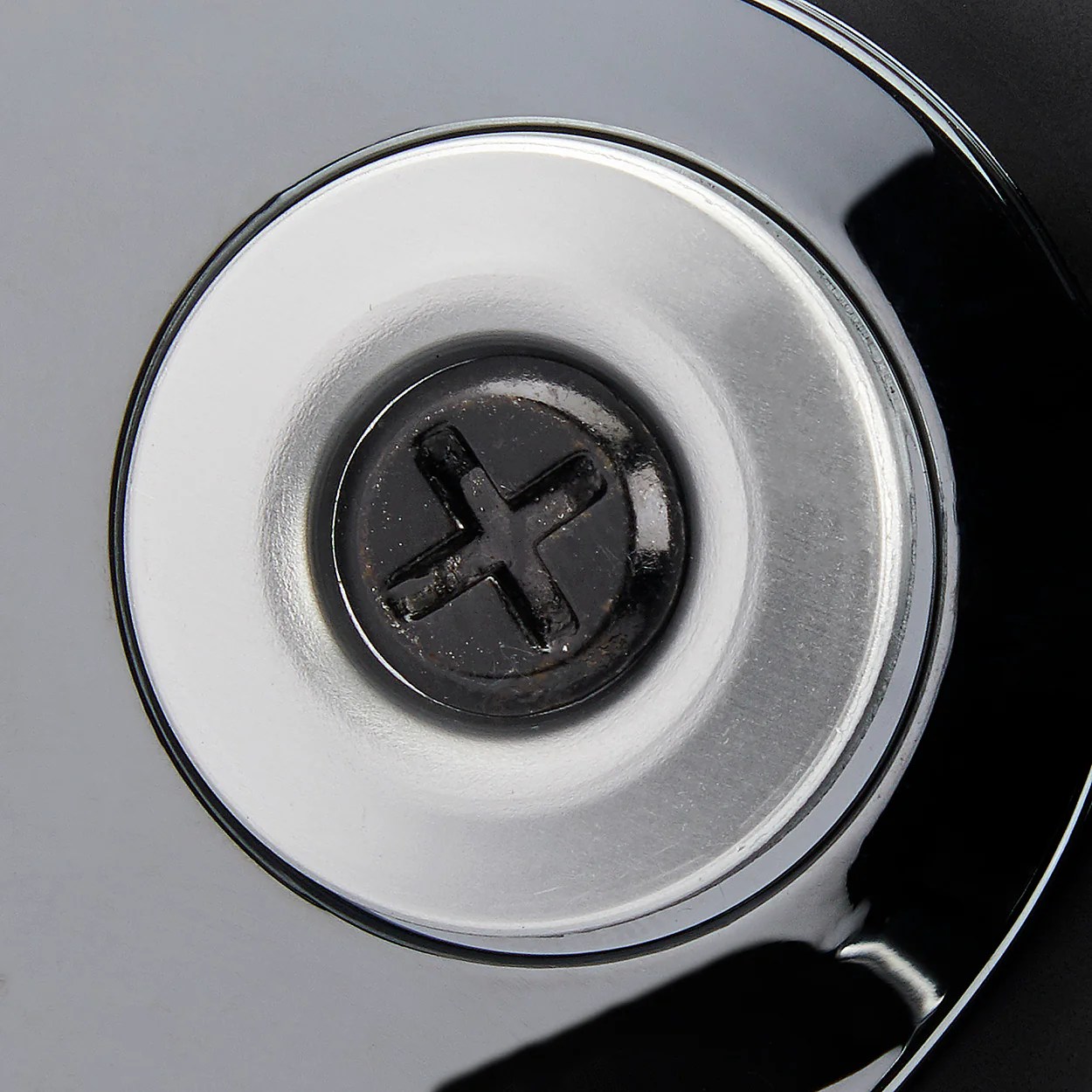 Helmet Hardware Kit - Black Screw / Silver Baseplate - Image 3
