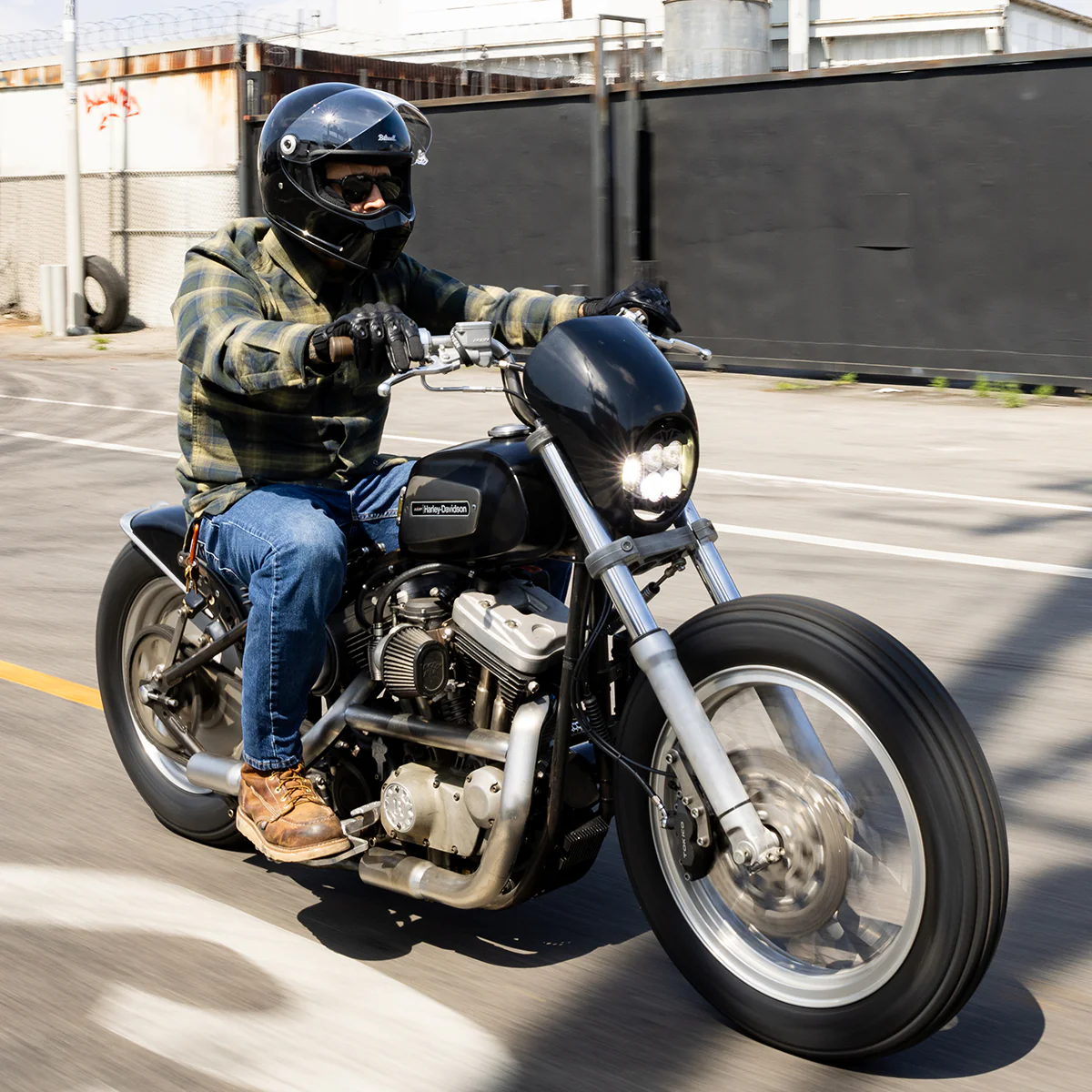 Lane Splitter Helmet - Gloss Black - Image 16