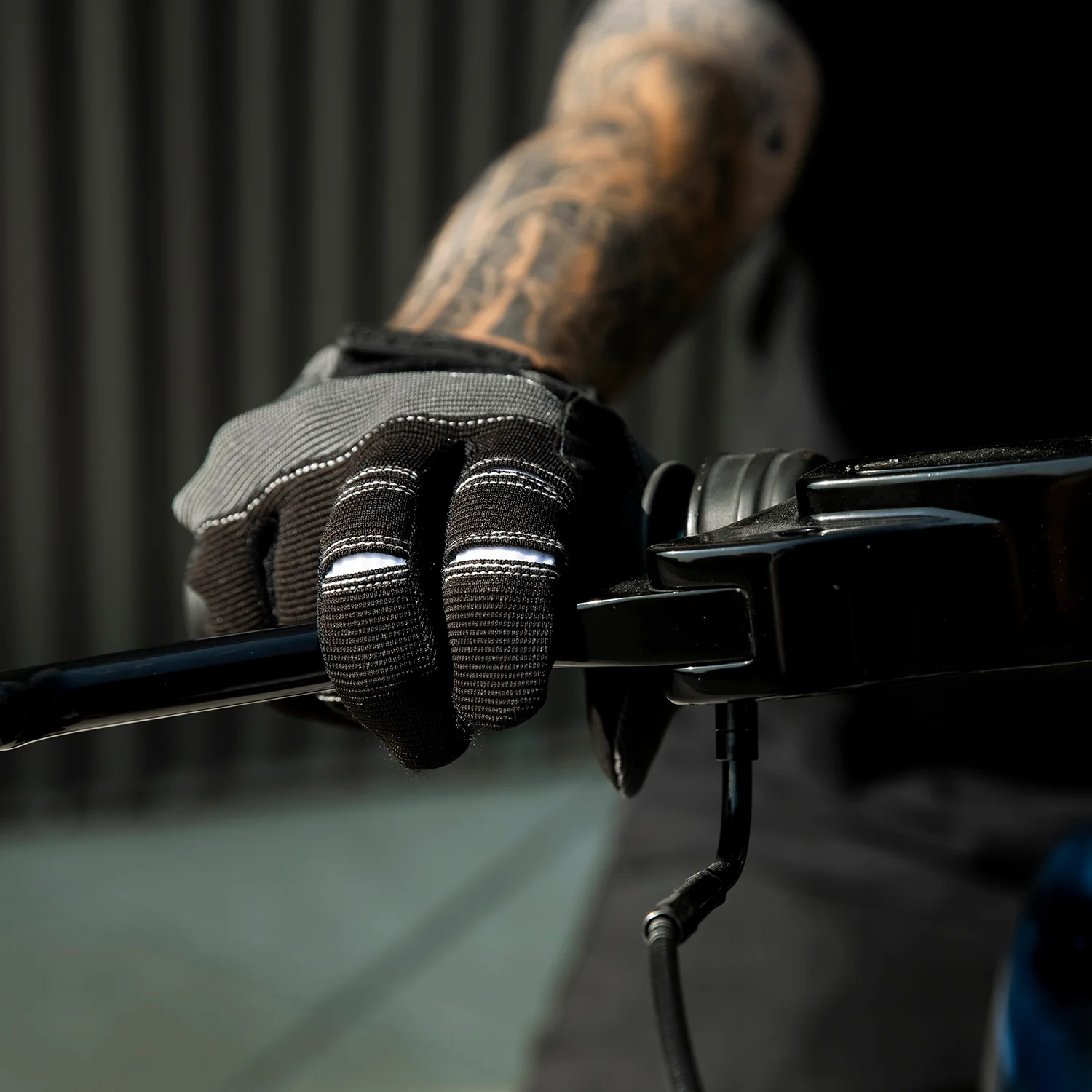 Moto Gloves - Grey/Black - Image 10
