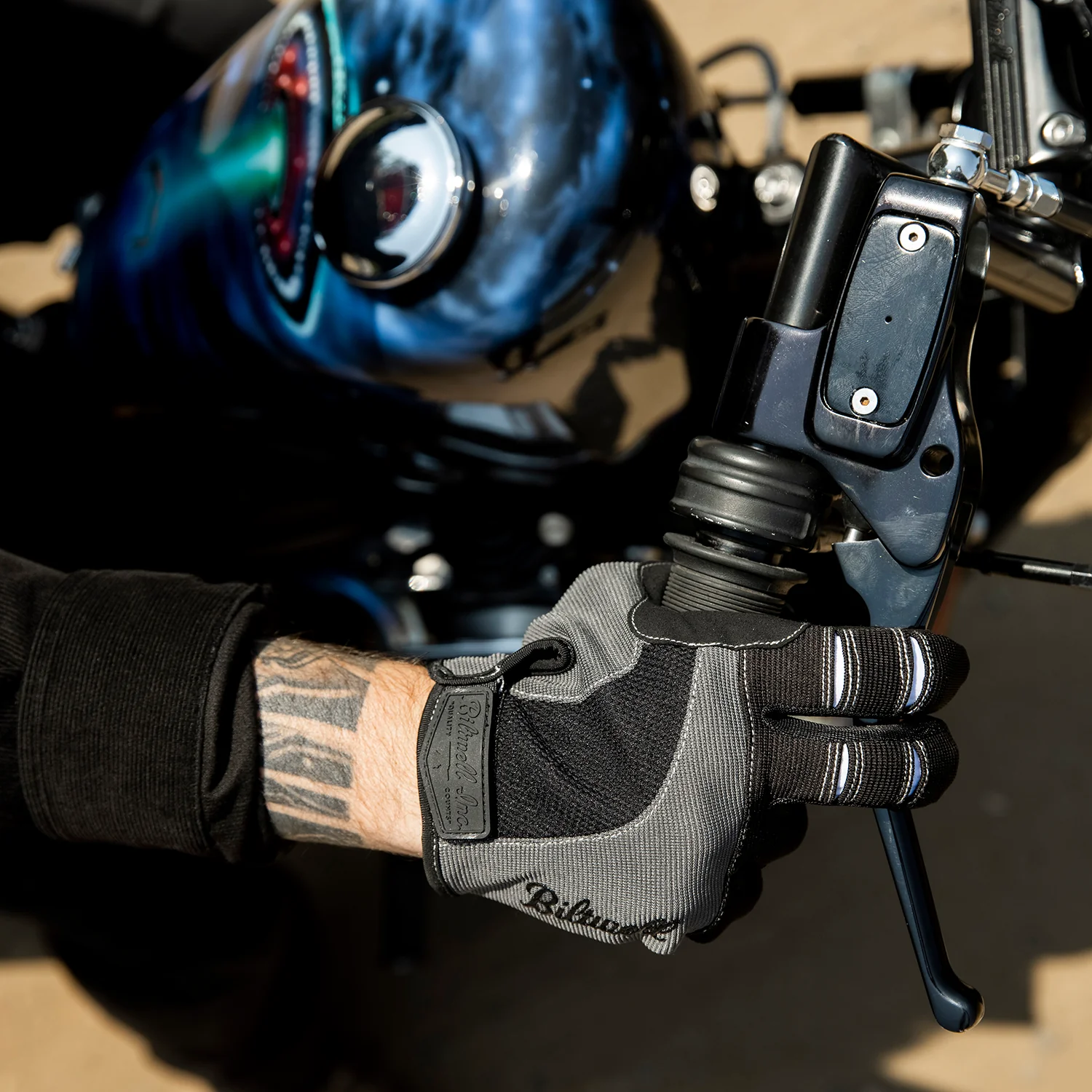 Moto Gloves - Grey/Black - Image 15