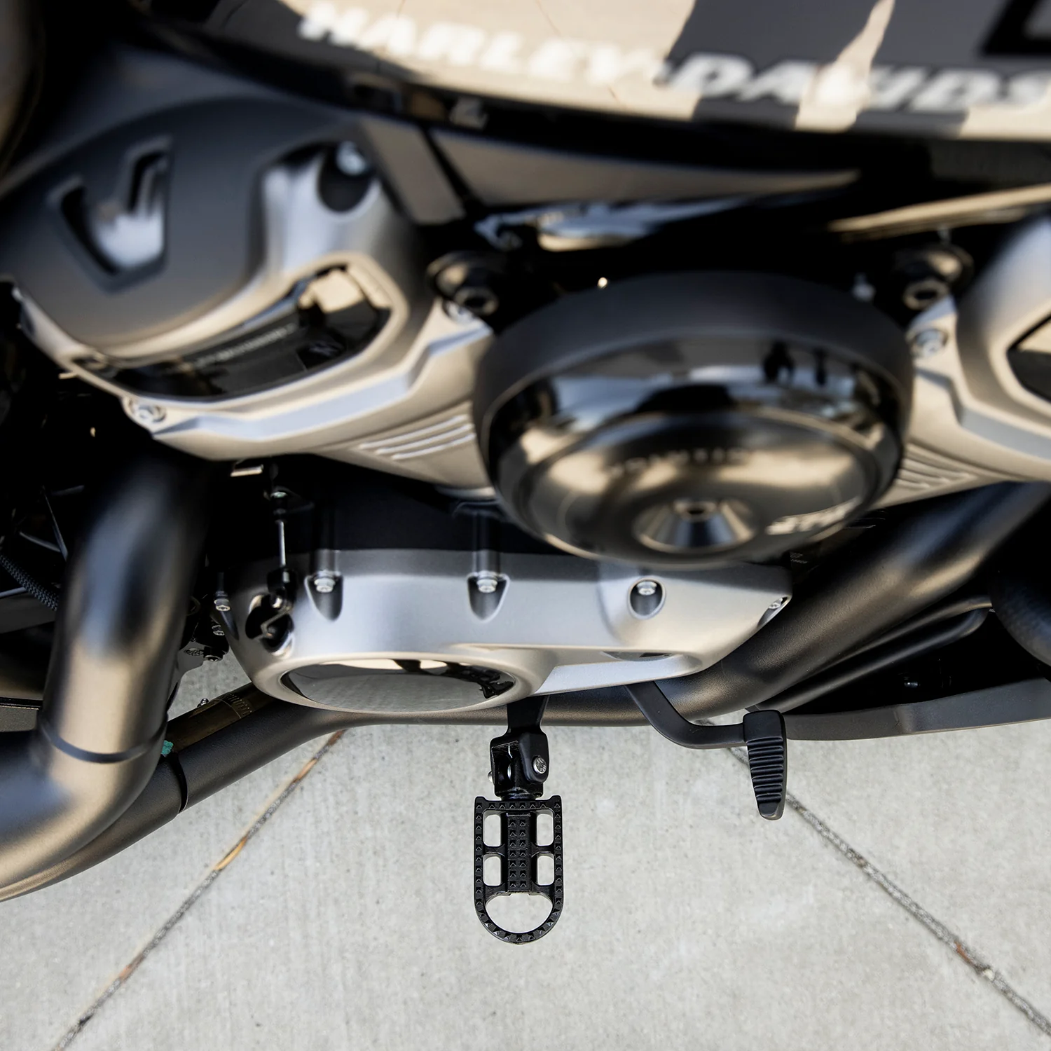 Mushman Foot Pegs HD Rider - Black Electroplate - Image 12