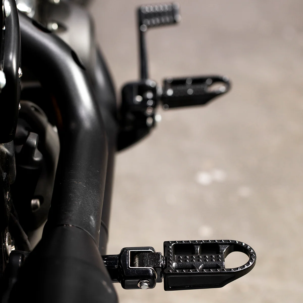 Mushman Foot Pegs HD Passenger - Black Electroplate - Image 7