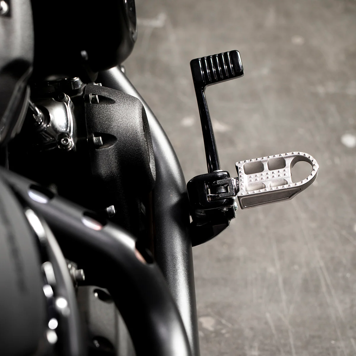 Mushman Foot Pegs HD Rider - Polished - Image 13