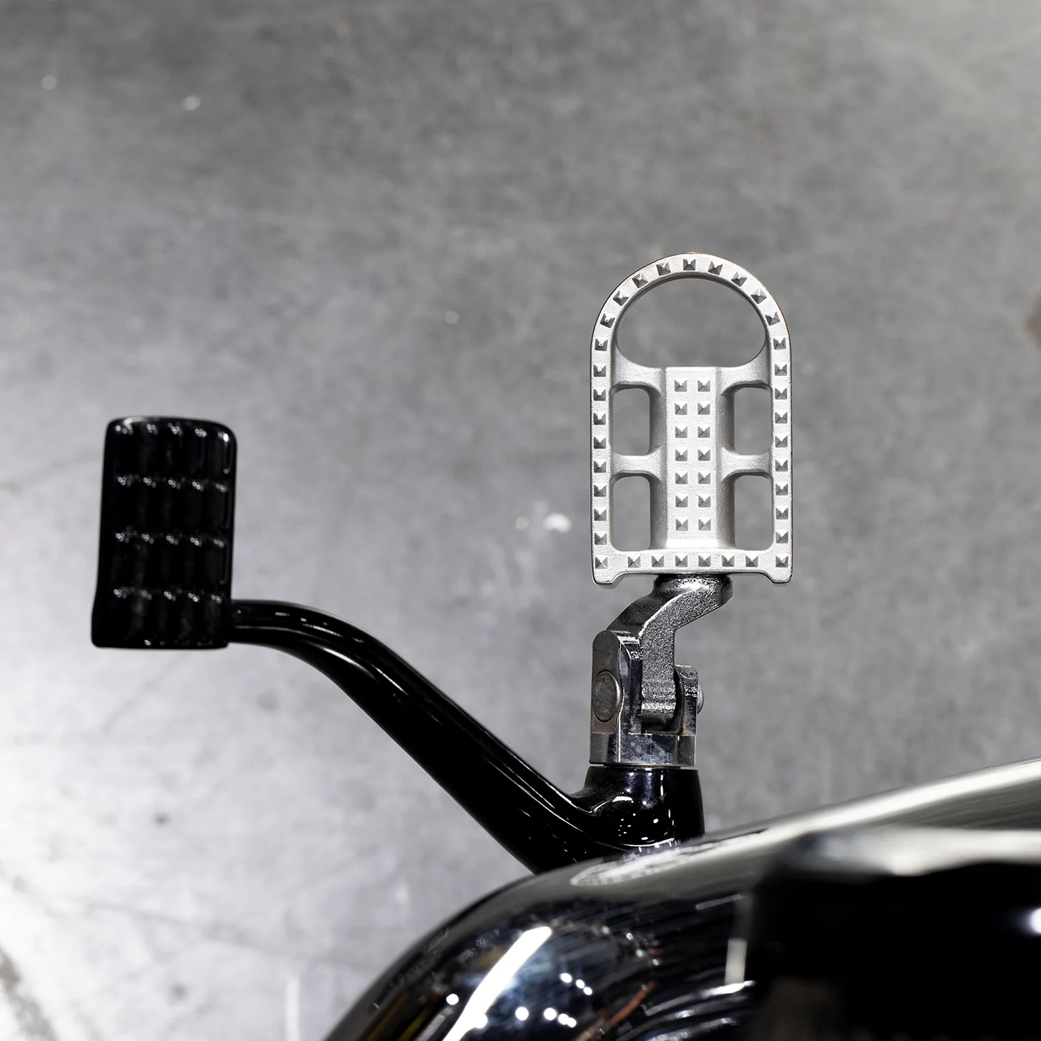 Mushman Foot Pegs HD Step - Polished - Image 11