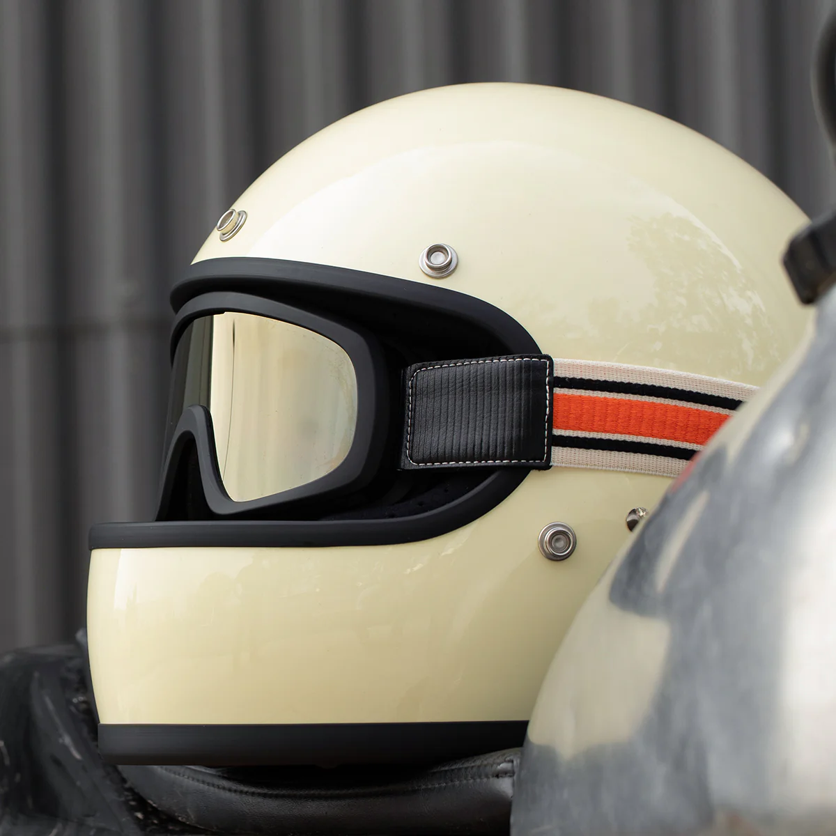 Overland 2.0 Goggle Lens - Gold Mirror / Smoke - Image 3
