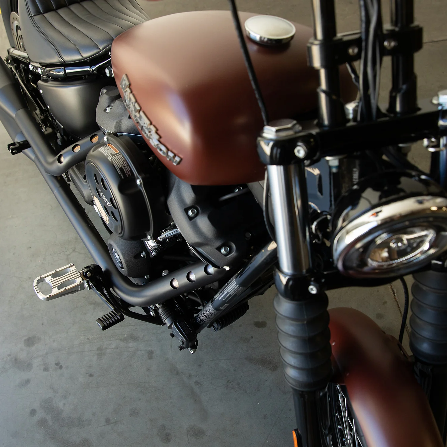 Punisher XL Foot Pegs HD Rider - Polished - Image 11