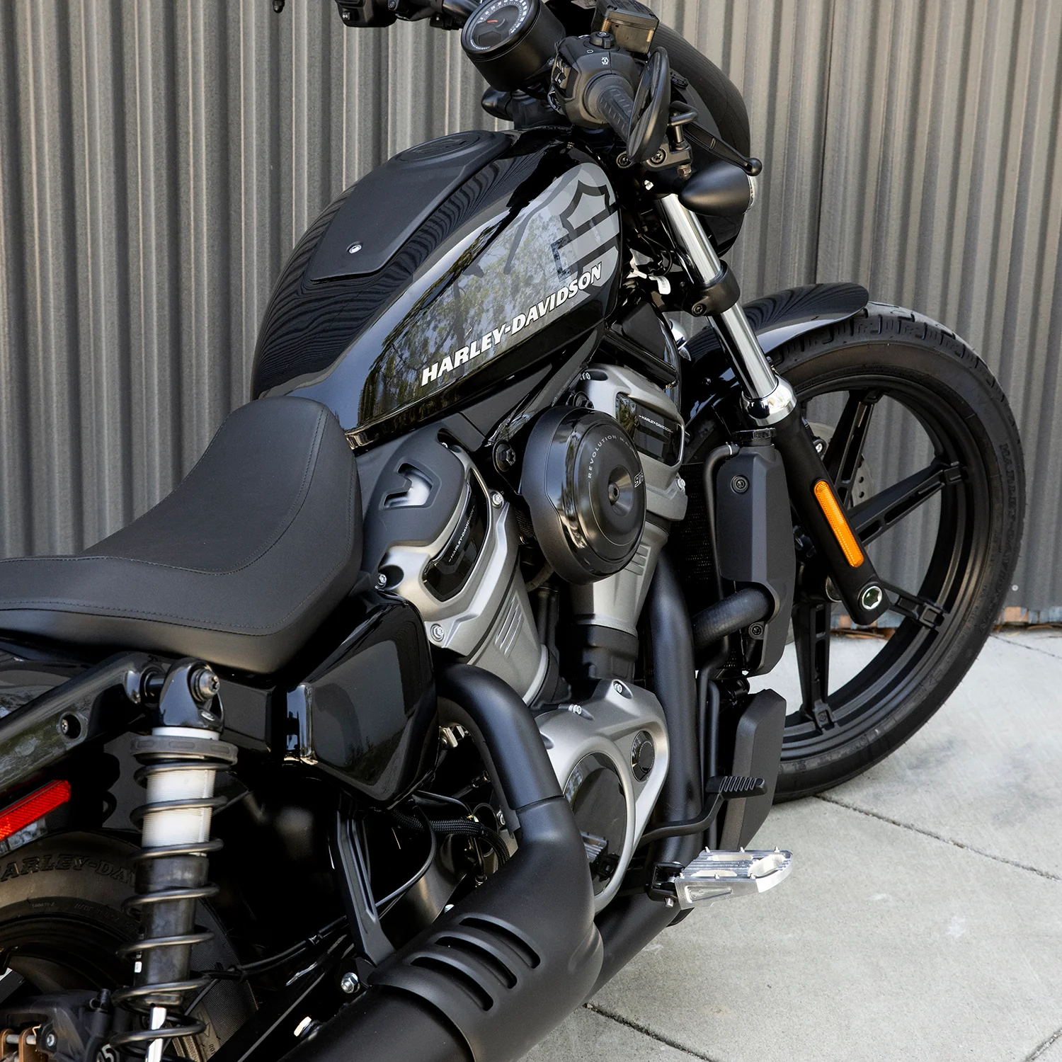 Punisher XL Foot Pegs HD Rider - Polished - Image 14