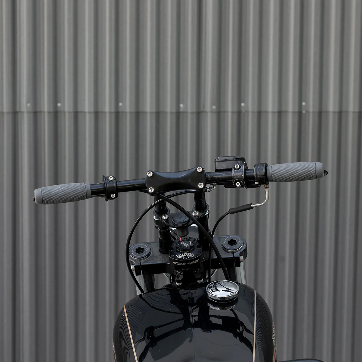 Recoil TPV Grips - Grey - Image 5
