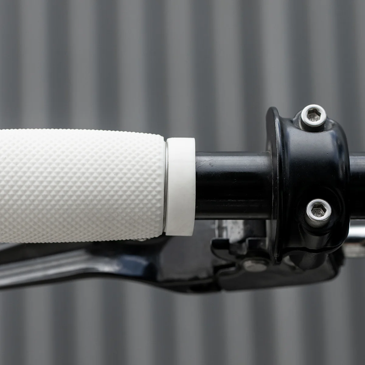 Recoil TPV Grips - White - Image 7