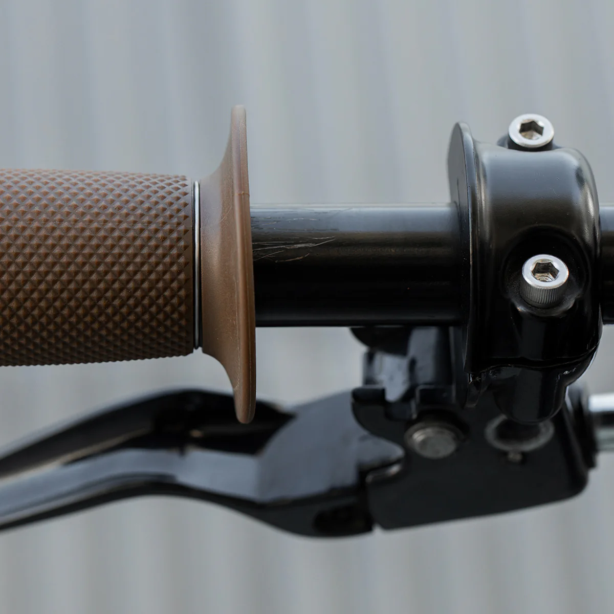 Renegade TPV Grips - Chocolate - Image 4