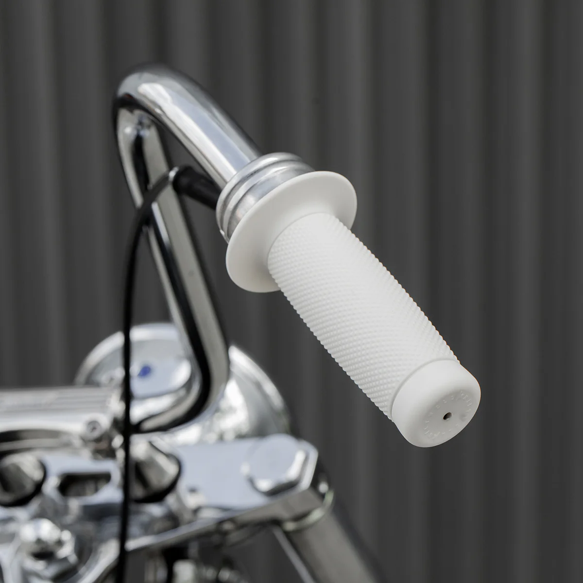 Renegade TPV Grips - White - Image 6