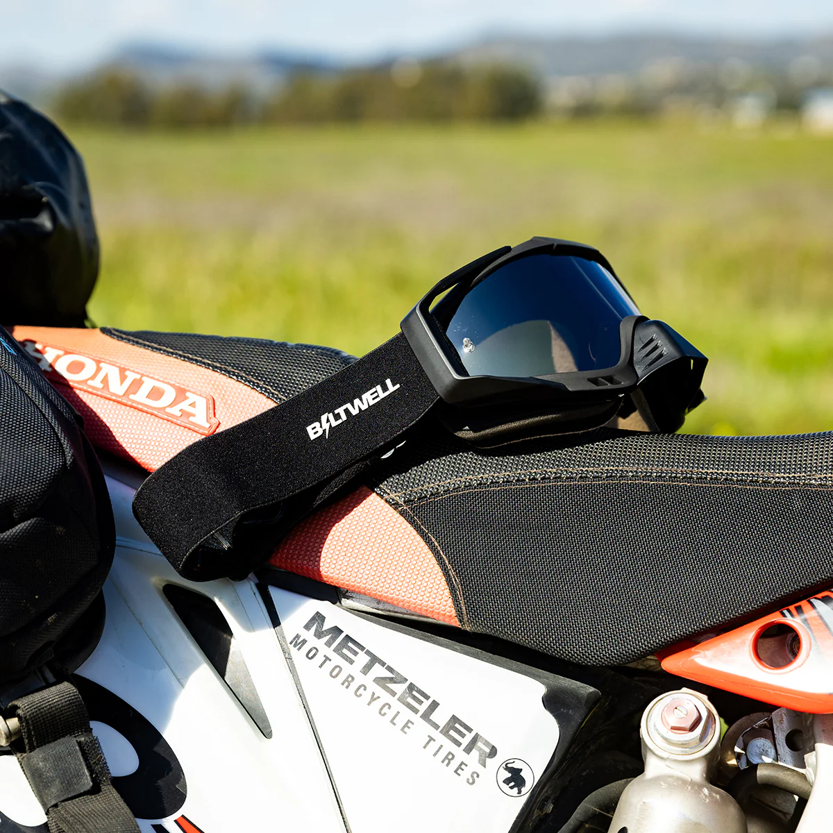 Ridgeline Goggles - Bolts - Image 9