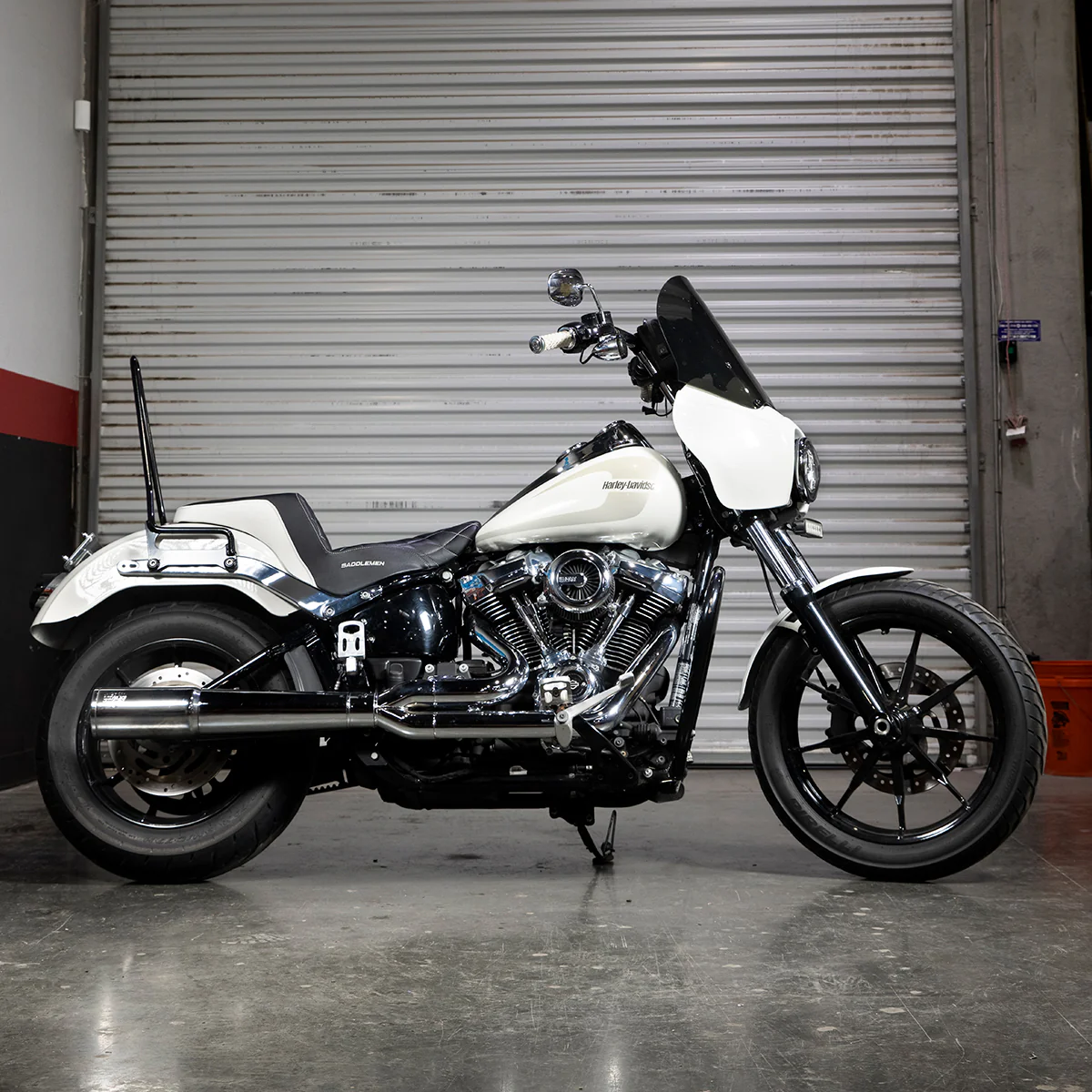 Sissy Bar Softail 18+ - Black - Image 10