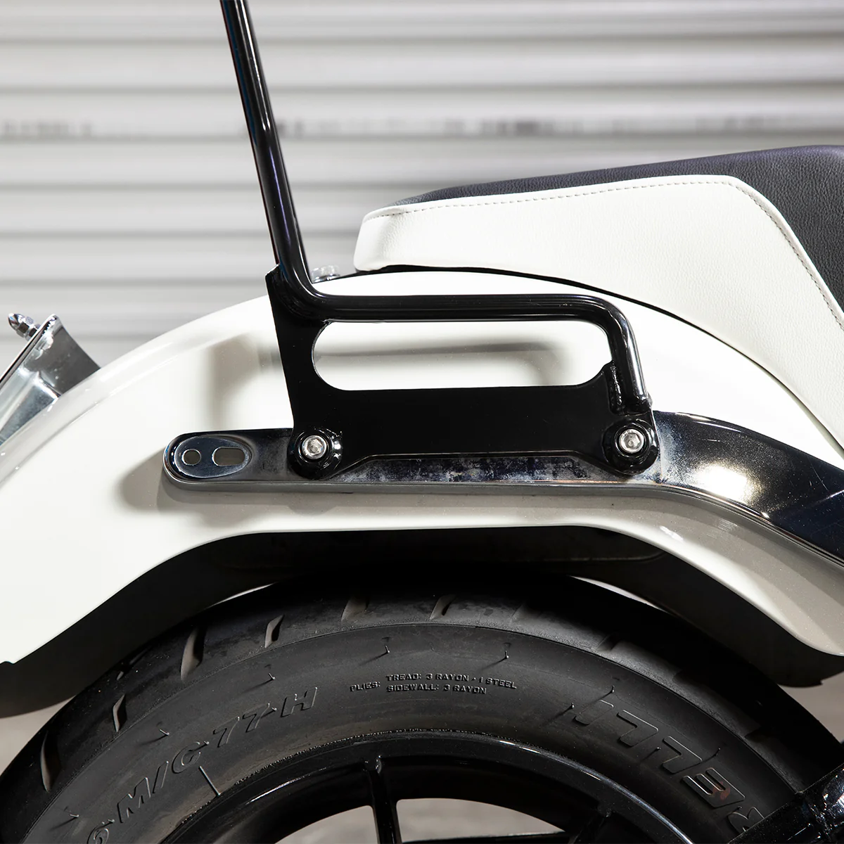 Sissy Bar Softail 18+ - Black - Image 11