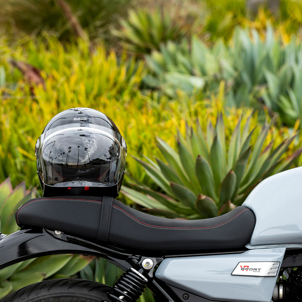 Tahoe Helmet - Gloss Black - Image 16