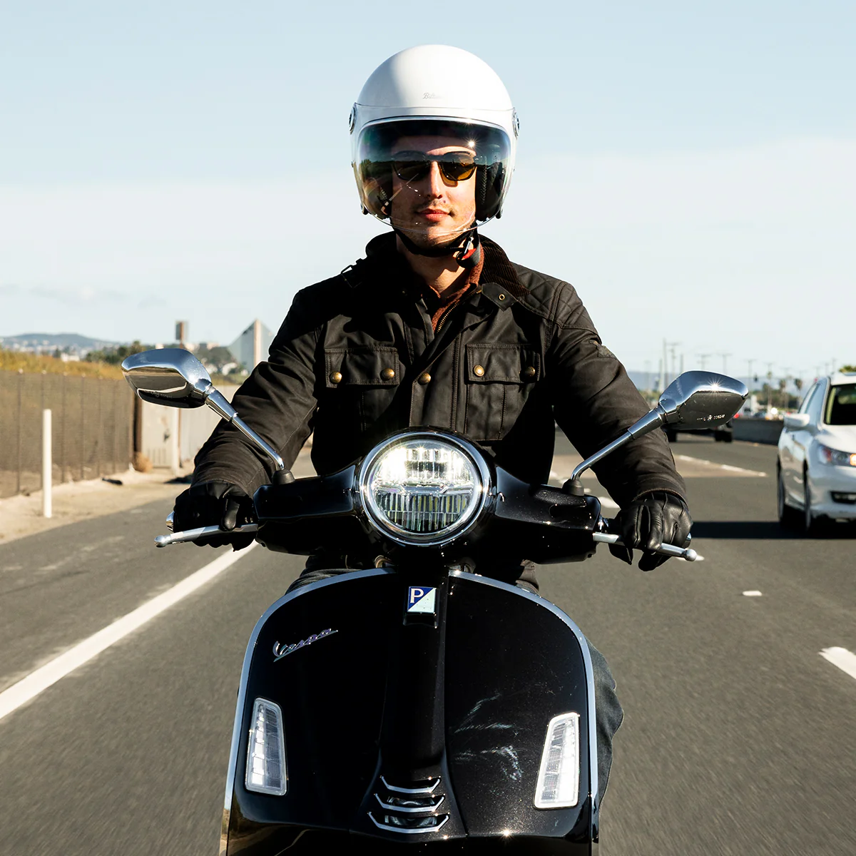Tahoe Helmet - Gloss White - Image 17