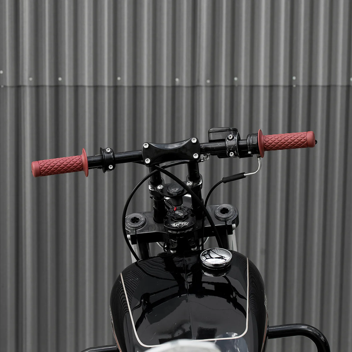 Thruster TPV Grips - Oxblood - Image 4