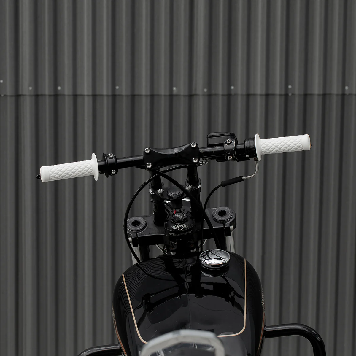 Thruster TPV Grips - White - Image 4